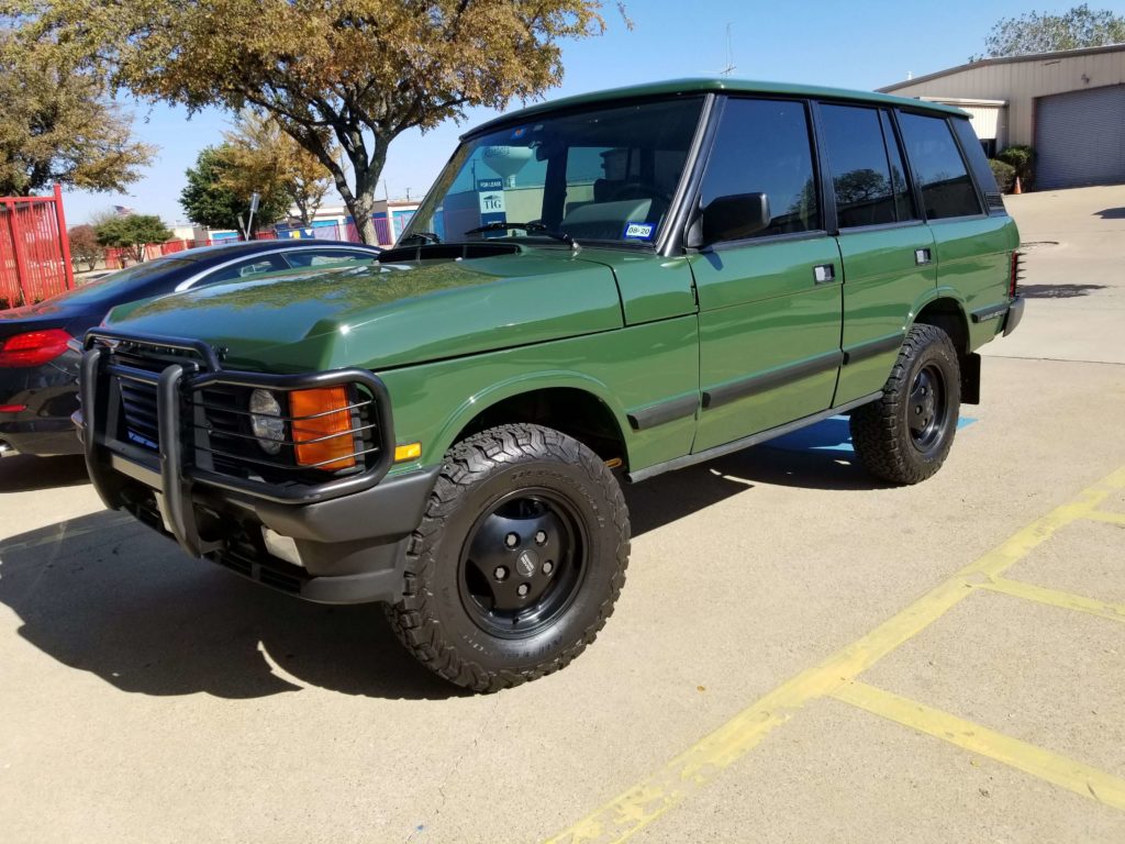 Land Rover in the parking lot of Accelerate Auto Repair